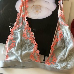 Free people bralette, size S perfect condition barely worn